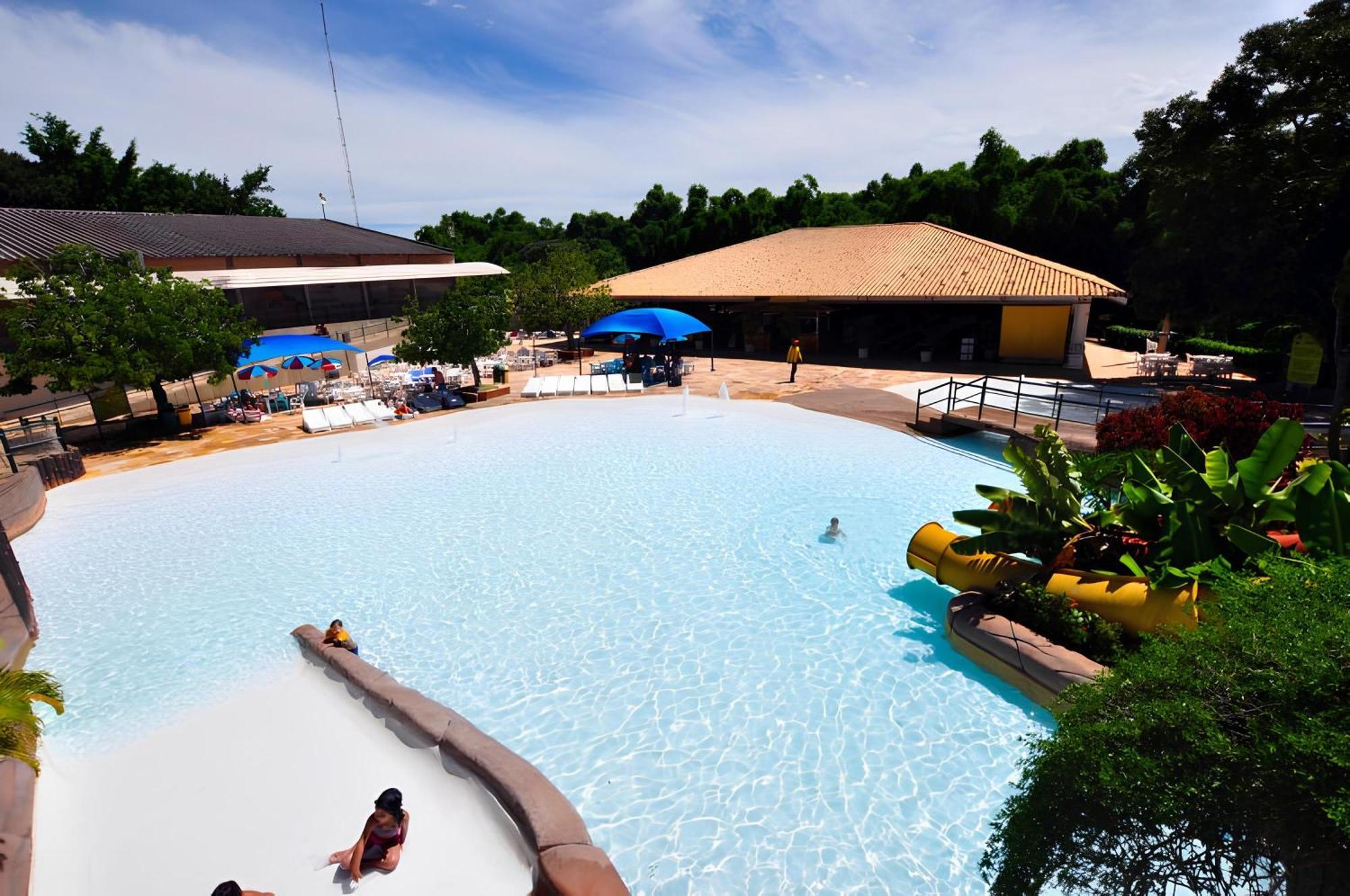 Spazio Diroma Com Acesso Ao Acqua Parque Caldas Novas Zewnętrze zdjęcie